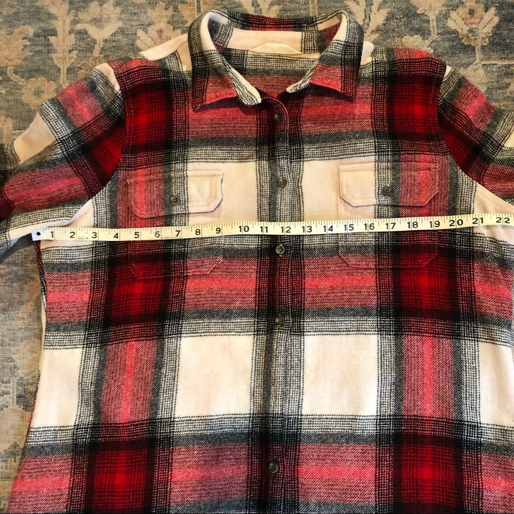 Woolrich Women’s Plaid Wool Botton Down Shirt Jacket - Picture 5 of 11